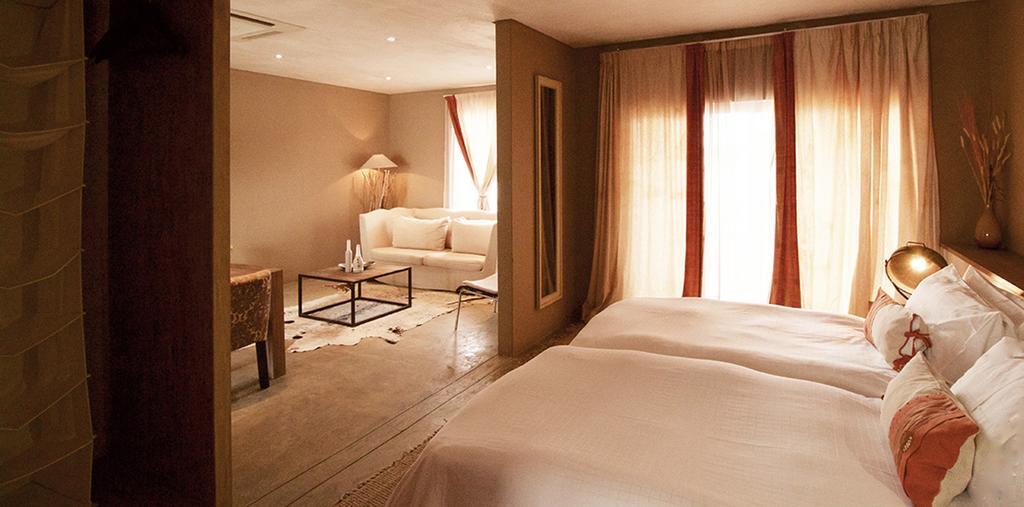 The Village Courtyard Suites & Executive Apartment Windhoek Eksteriør bilde