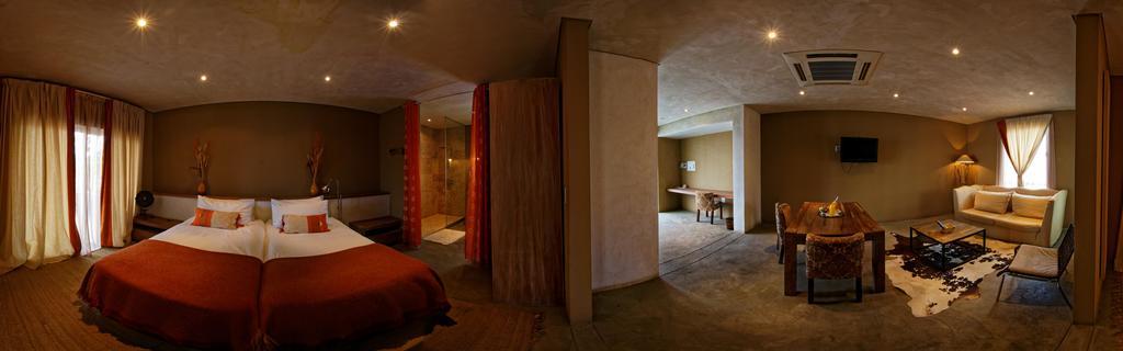The Village Courtyard Suites & Executive Apartment Windhoek Eksteriør bilde
